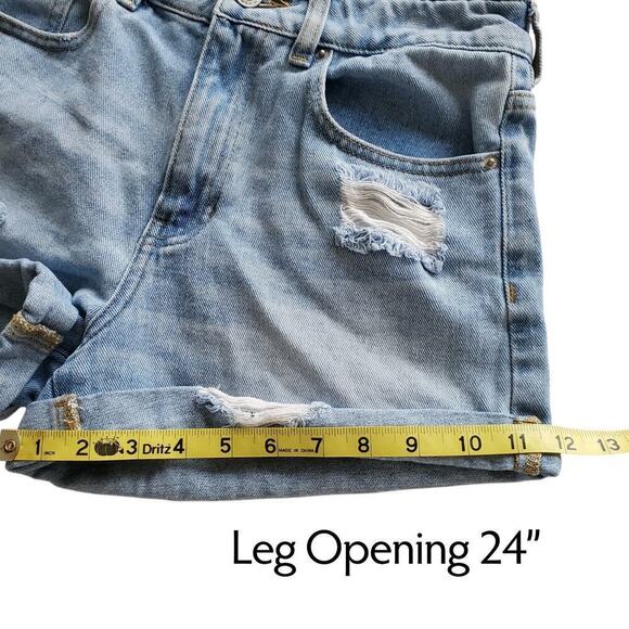 PacSun Light Blue Ripped Denim Mom Shorts Size 26 - Picture 15 of 16